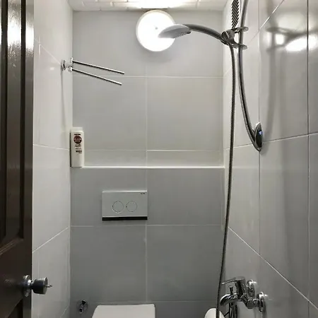 Apartment Klod Farer House